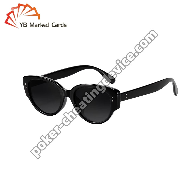 Chiều trị Poker với thẻ Poker được đánh dấu Kính để phát hiện dấu ẩn