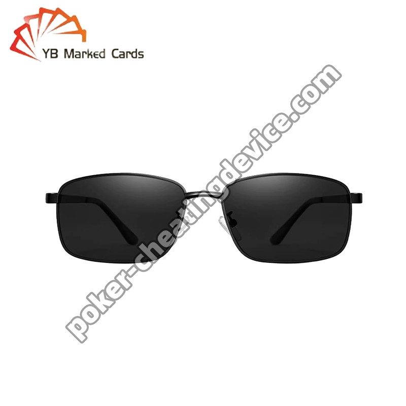 Trò chơi Master Poker với kính mực vô hình để phát hiện thẻ được đánh dấu