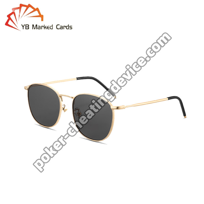 Chiếc kính phát hiện thẻ được đánh dấu cho Poker Phân biệt Khung màu đen Kính quang cấp độ An toàn ưu điểm Chi tiết được thiết kế để phát hiện thẻ không có đối thủ